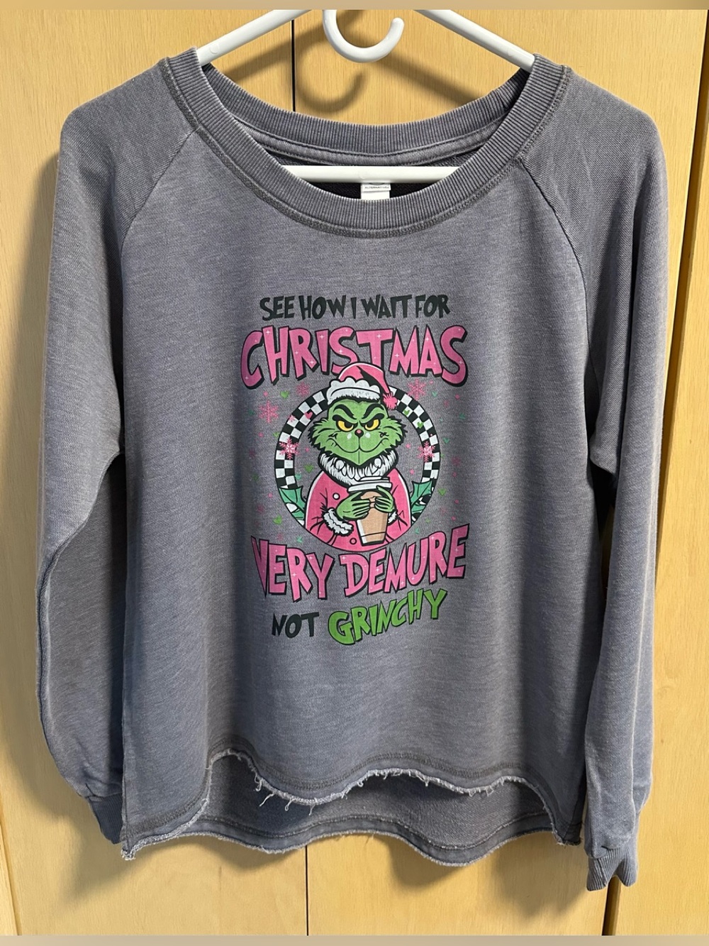 The Grinch/Christmas Theme Graphic Crewneck Sweatshirt - NIP
